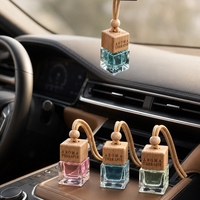 Mini flacon diffuseur de parfum pour voiture en verre de 5 ml, 8 ml, 10 ml avec bouchon en bois et joint à vis, diffuseur d'arômes et flacon de parfum à suspendre pour voiture
