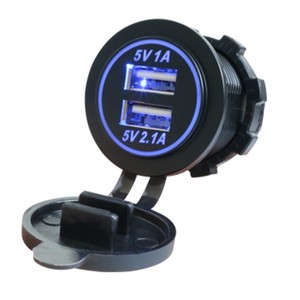 Chargeur de voiture double USB Weichuang 5V 1A 2.1A avec lumière LED et cache anti-poussière pour utilisation en véhicule - Product Image 1