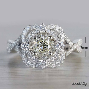 Elegante anello scintillante per donna, delicato gioiello alla moda per le dita - Product Image 5