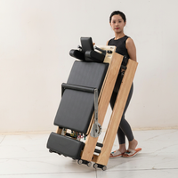 Reformer de Pilates pliable portable avec cadre en bois de chêne, gain de place, barre de repose-pieds réglable, planche de saut pour la maison, le studio et la salle de sport