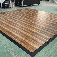 Plancher de danse portable et détachable, moderne et simple, en contreplaqué avec bords en aluminium, carreaux noirs/blancs/bois, pour intérieur/extérieur, mariage