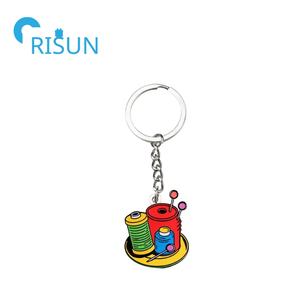 Fabricación de llavero de costura de esmalte de Metal, hilo de aguja personalizado, cinta métrica de ganchillo, máquina de coser, llavero de <span class=keywords><strong>costurera</strong></span> - Product Image 4
