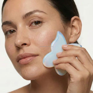 Outil de massage facial <span class=keywords><strong>Gua</strong></span> <span class=keywords><strong>Sha</strong></span> en jade naturel personnalisé avec logo, masseur en pierre de cristal pour le soin de la peau et le lifting du visage, directement de l'usine - Product Image 2
