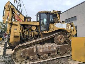 Bulldozer sur chenilles Caterpillar CAT D8R d'occasion, en excellent état et performant, disponible en stock. - Product Image 6