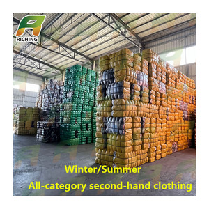 Vêtements d'<span class=keywords><strong>occasion</strong></span> pour enfants en balles, vente en gros, vêtements usagés mixtes pour enfants, lots en vrac, <span class=keywords><strong>pas</strong></span> <span class=keywords><strong>cher</strong></span>, balle de friperie 1er choix enfant, palettes - Product Image 6