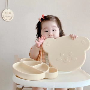 Piastra di aspirazione dell'orsetto, piastre antiscivolo per bambini con coperchio per Non più disordine nel tempo dei pasti - Product Image 1