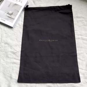 Bolsa de Lavandería Plegable Reutilizable de Lona con Cordón para Ropa de Hotel - Product Image 4