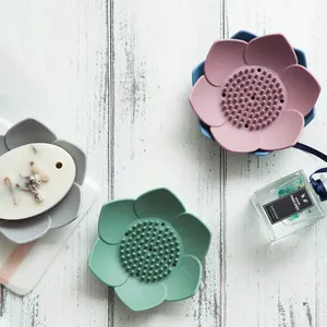 Jabonera de Silicona Portátil Antideslizante de Forma Irregular, Ecológica y Moderna para Hotel, con Drenaje para Cocina y Baño (1 Pieza) - Product Image 4