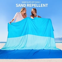 Tapis de plage et de camping portable Oxford 200x210cm avec conception anti-sable pour l'escalade, les voyages et les pique-niques, livré en pochette