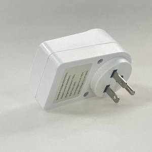 Protector de Voltaje con Enchufe Americano de 220V 16A y Función de Seguridad - Product Image 4