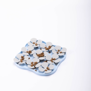 Assiette à friandises en forme de pétale de fleur pour animaux de compagnie, mangeoire lente en silicone écologique pour petits animaux, tapis à lécher pour chien, tapis alimentaire antidérapant, tapis pour animaux de compagnie - Product Image 2