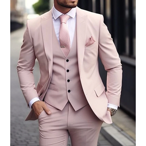 Trajes de lujo rosa para hombre <span class=keywords><strong>Terno</strong></span> Trajes formales Chaqueta de <span class=keywords><strong>3</strong></span> <span class=keywords><strong>piezas</strong></span> Pantalones con chaleco Slim Fit Traje de lujo Homme Ocasión formal <span class=keywords><strong>Terno</strong></span> - Product Image 3
