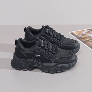 Nuevos zapatos casuales de estilo coreano para estudiantes, con suela gruesa y versátiles, para hombres y mujeres, adecuados tanto para deportes como para uso casual. - Product Image 4