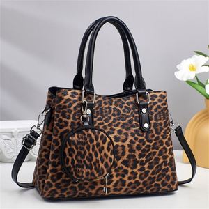 2026 Lady's Purse Fashion Leopard Totes Casual PU Leather Handbags for Gift - Product Image 2