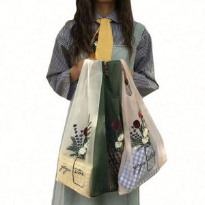 Sac de shopping personnalisé en organza léger et luxueux, durable, avec dentelle, pour femmes, idéal pour la promotion florale - Product Image 5