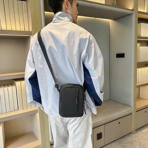 Bolso <span class=keywords><strong>Bandolera</strong></span> Mini para <span class=keywords><strong>Hombre</strong></span>, Personalizado con Logotipo, a la Moda, Casual, Ligero, para Teléfono, con Nailon Impermeable, Venta al Por Mayor - Product Image 2