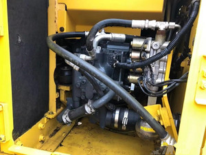 Excavatrice sur chenilles d'occasion KOMATSU PC 120 d'origine, engin de construction de seconde main - Product Image 4