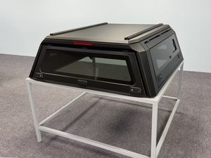 Toldo Rígido de Aleación de Aluminio Impermeable Directo de Fábrica, Instalación sin Perforación para Camionetas Isuzu D-Max 2020+ y <span class=keywords><strong>Mazda</strong></span> BT-50 <span class=keywords><strong>2022</strong></span>+ - Product Image 4