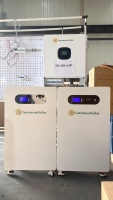 Batterie mobile au lithium de 16 kWh à performance supérieure pour système d'énergie solaire, compatible avec les onduleurs Deye SRNE Solis Growatt