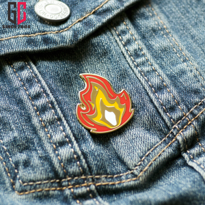 15 ans usine personnalisé métal émail épinglette dessin animé c'est <span class=keywords><strong>feu</strong></span> dur broche Badge vêtements chapeau artisanat cadeau - Product Image 5