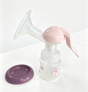 Tire-lait manuel avec biberon PP à col large de 4 onces - Product Image 3