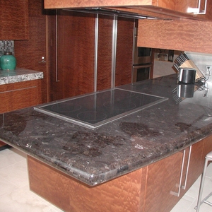 Dalles de granit brun Angola de haute qualité UNION STONE, pierre naturelle, vente en gros, polies, modernes, grandes dalles - Product Image 4