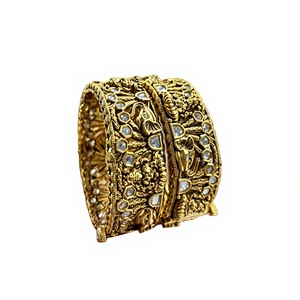 Magnifiques bracelets en laiton plaqué or de qualité supérieure, ornés de scintillances éblouissantes, en moissanite, deux pièces, pour femmes, à porter pour un mariage - Product Image 2