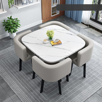 Ensemble table et chaises de réunion carrées en bois, design minimaliste, facile à nettoyer, idéal pour les espaces de vente au détail, les salons, les zones d'accueil et les espaces décontractés.