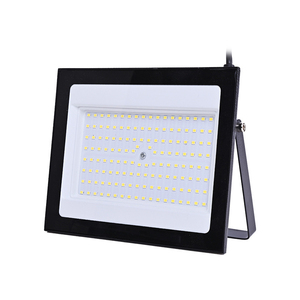ไฟสปอร์ตไลท์ LED พลังงานแสงอาทิตย์ 300W IP65 6000K แสงเดย์ไลท์ ตัวเรือนพลาสติก ความสว่างสูง ติดตั้งบนพื้นผิว สำหรับใช้งานกลางแจ้งในสวน ได้รับมาตรฐาน CE - Product Image 1