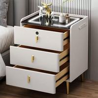 Modern Gestalteter Holz-Mini-Couchtisch mit LED-Beleuchtung, Kabelloser Aufladung, Kühlfach, Smart Home Möbel, Nachttisch für Apartments