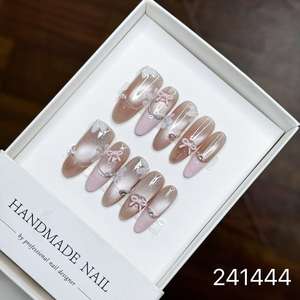 SHUANGYU Vente Ongles artificiels en ABS acrylique durables, tendance, style français, forme stiletto, à presser, motif papillon, forme amande longue, 10 - Product Image 1