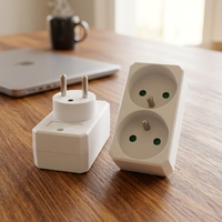 Adaptateur de prise de type français 2X16A 230V Max 3680W avec protection enfant en matériau PP, 2 prises, homologué NF, blanc, garantie 2 ans