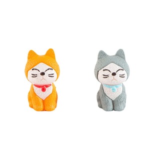 Mini décorations de chat de dessin animé mignonnes en PVC, ornements de bureau compacts pour le salon, cadeau d'anniversaire, chaton gris jaune - Product Image 1