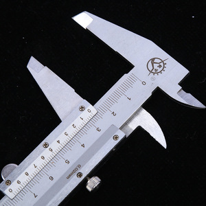 Calibre à vernier Yibang 0-150 mm en acier inoxydable, outil de mesure mécanique de précision pour l'ingénierie et l'atelier - Product Image 3