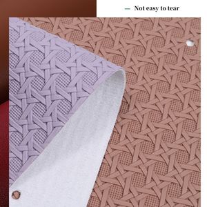 Rollos de piel sintética de Pvc resistente al agua tela de cuero sintético colorido en relieve sintético para uso en Bolsos De Mujer - Product Image 4
