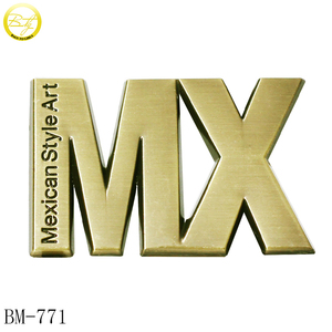 Logos de marque en métal de luxe personnalisés étiquette de logo 3D en relief pour <span class=keywords><strong>valise</strong></span> accessoire à la mode avec sacs personnalisés et étiquettes de plaque - Product Image 4