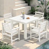 Ensemble de salle à manger d'extérieur 5 pièces : table carrée avec 4 chaises en HDPE imitation bois, trou pour parasol de 1,6 pouce, pour patio, jardin, cour
