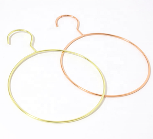 Nouvelle tendance Cintre en fil métallique <span class=keywords><strong>de</strong></span> conception durable pour foulards et sacs - Product Image 6