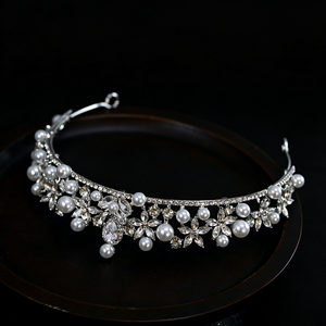 Diadème de Mariage Baroque en Perles d'Imitation et Cristaux, Couronne Nuptiale en Strass Goutte d'Eau, Diadème Floral pour Fête d'Anniversaire, Bijou de Cheveux - Product Image 3
