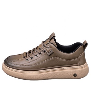 Chaussures en cuir décontractées pour hommes, bout rond, lacets, semelle en caoutchouc, chaussures plates pour la marche, toutes saisons, style outdoor tendance - Product Image 1
