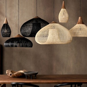 Lámpara colgante de ratán Yumesho Lighting, candelabro de madera de teca tejido a mano para casas de huéspedes, dormitorios y salas de estar - Product Image 1