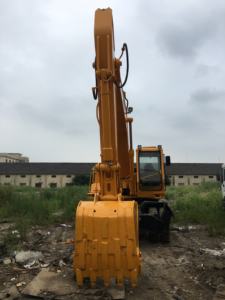 Excavatrice d'occasion fabriquée au Japon et utilisée Hyundai Wheel 200-5 Cummins Engine 210 Modèle 2020 de haute qualité de 20 tonnes en vente - Product Image 3