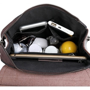 Zaino <span class=keywords><strong>Bianco</strong></span> in Morbida Pelle Nera per Scuola e Viaggio, Borsa da <span class=keywords><strong>Donna</strong></span> - Product Image 6