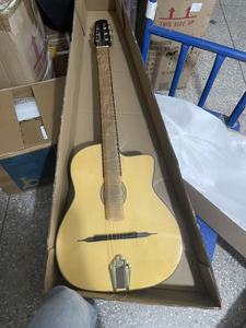 Guitare Gypsy en bois massif - Product Image 1