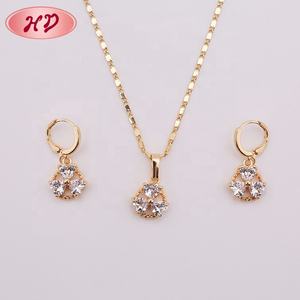 Set di Gioielli da Donna Placcati Oro 18k Laminato, Vendita all'Ingrosso 2017, Set di Orecchini e Collane Oro Moda Messicana - Product Image 1