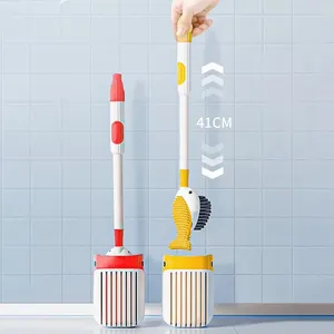 Brosse WC Squirt Whale, brosse de nettoyage à 360 degrés avec tête en silicone, design avec trou de suspension, brosse WC murale - Product Image 2