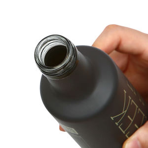 Bouteilles <span class=keywords><strong>d</strong></span>'<span class=keywords><strong>huile</strong></span> en verre noir et blanc mat sur mesure avec bouchons hermétiques pour huiles de spécialité de haute qualité - Product Image 3