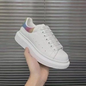 Nuove <span class=keywords><strong>Scarpe</strong></span> Casual Bianche MQ <span class=keywords><strong>con</strong></span> Suola Rialzata, Sneakers Sportive Versatili per Coppie - Product Image 5
