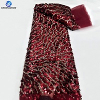 Tissu en dentelle de tulle brodé Sinya de luxe marron à paillettes ondulées et perles pour robe de mariée ou de soirée, vendu par 5 yards