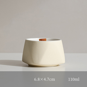 Vela Aromática de Porcelana Blanca Mate Hecha a Mano de Estilo Nórdico de Lujo, Personalizada para Hotel, Diwali y Día del Padre - Product Image 6